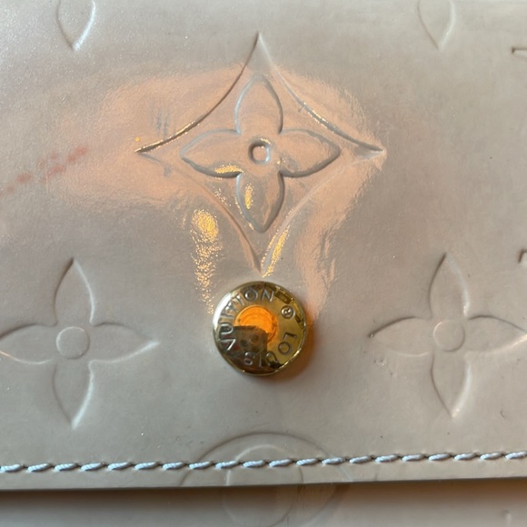 Louis Vuitton Wallet - Picture 3 of 7